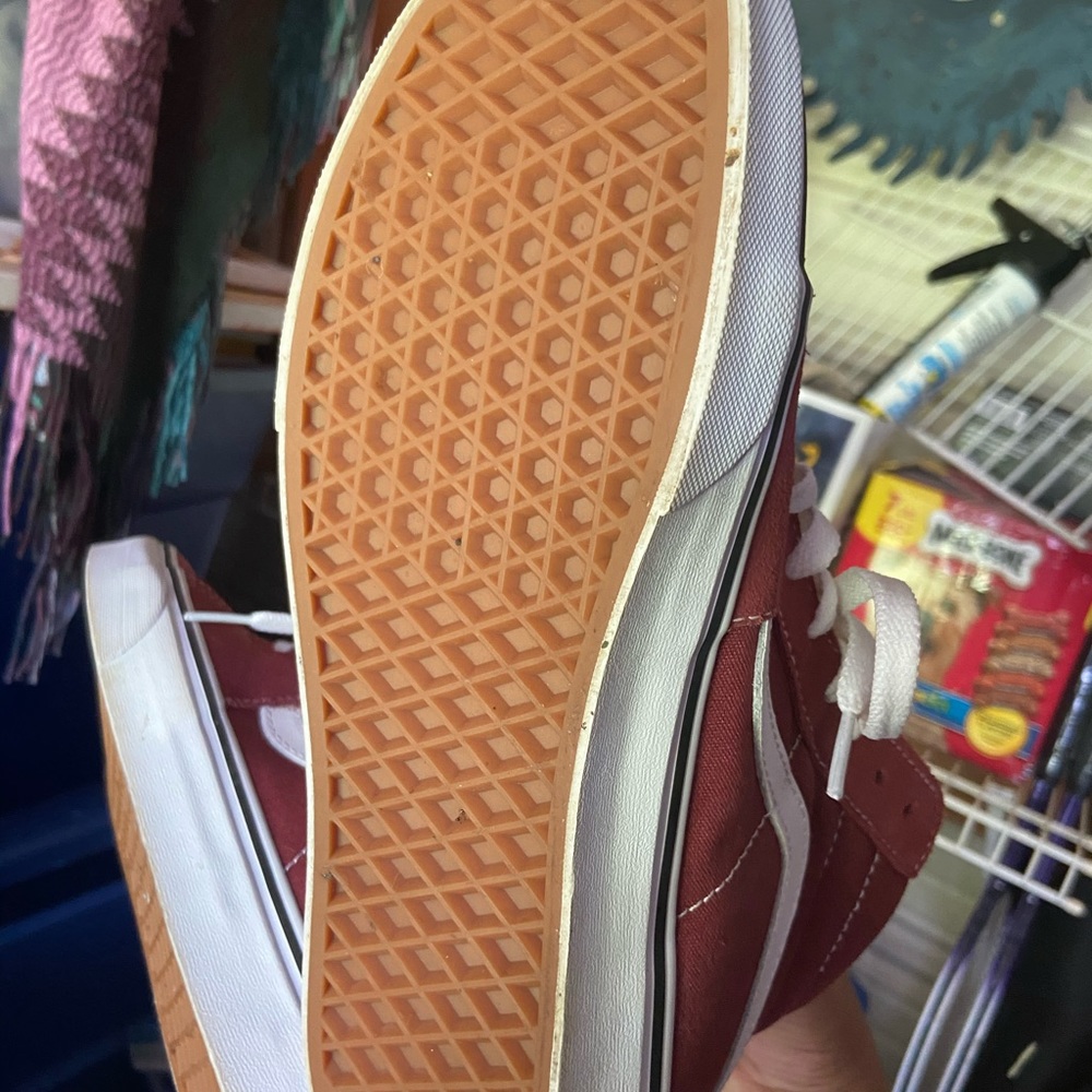 Vans - Picture 2 of 2